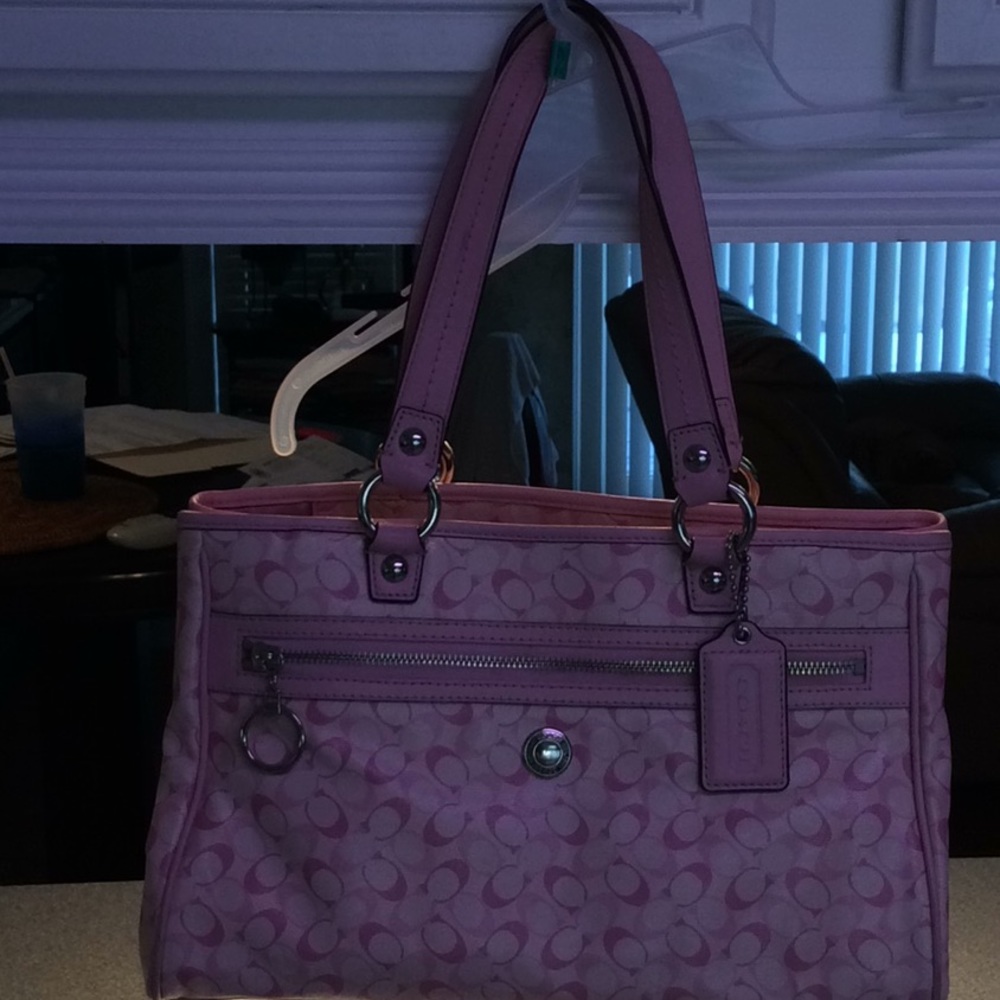 Ladies Coach handbag